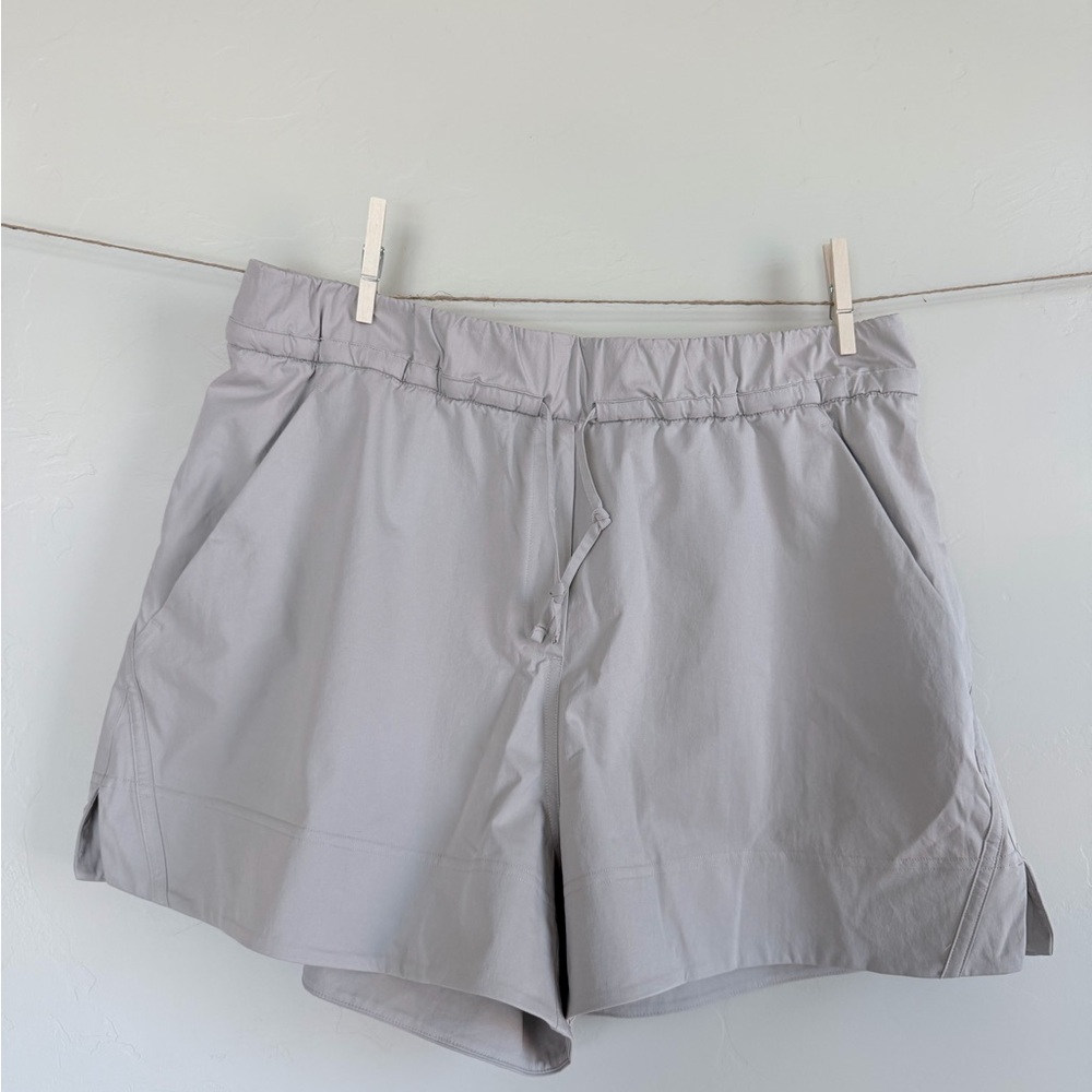 lululemon athletica Women's Light Gray Athletic Shorts